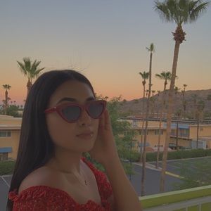 Meet your Posher, Lilly